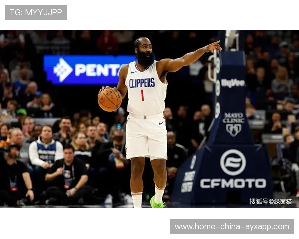 哈登连续击穿防线,快船迅速拉开距离