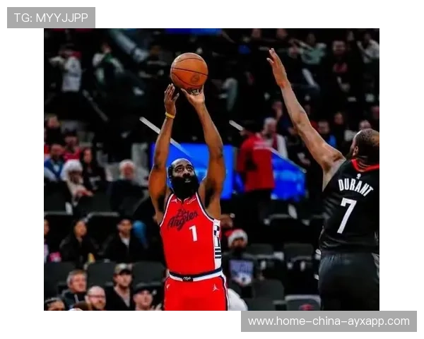 快船小组赛演习，球队攻守稳定性获教练认可