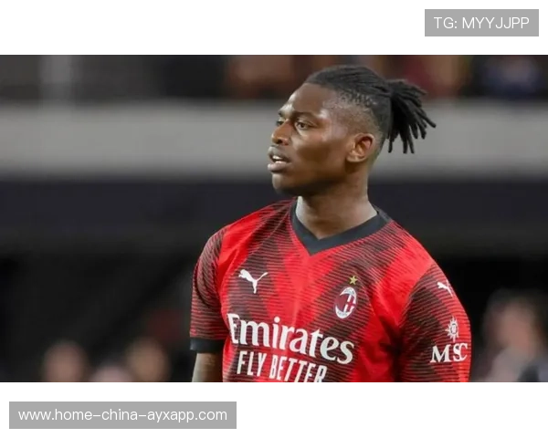 AC米兰前锋训练：制造一对一机会的跑位被重复演练